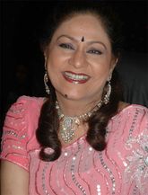 Aruna Irani in Hindustani