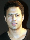 Aryan Vaid in Right Ya Wrong