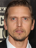 Barry Pepper in Crawl as Dave