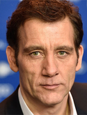 Clive Owen in The Informer