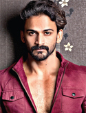 Dhananjay in Yuvarathnaa