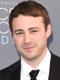 Emory Cohen in Detour