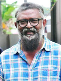 Lal in Swargathekkal Sundharam