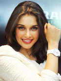 Lisa Ray in Dobaara