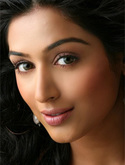 Padmapriya in Veeralipattu