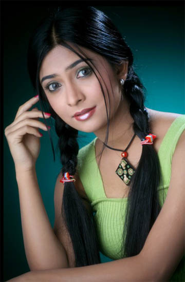 Radhika Pandit | Bollywood actress hot photos, Bollywood actress hot,  Beautiful face images