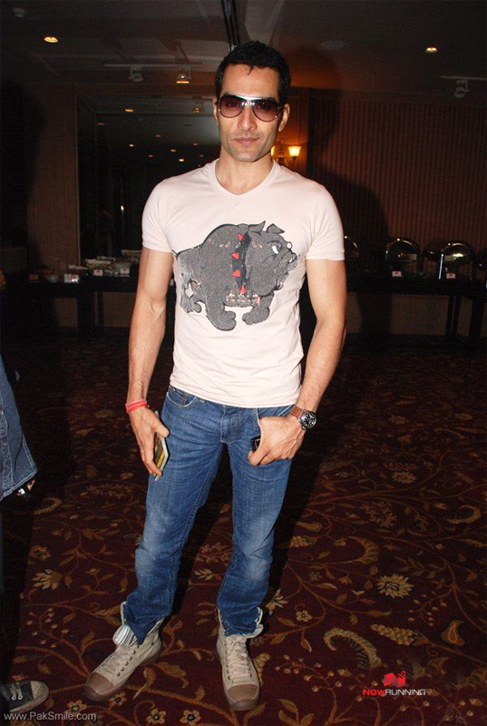 Checkout Sudhanshu Pandey Gallery