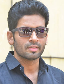 Suresh Ravi