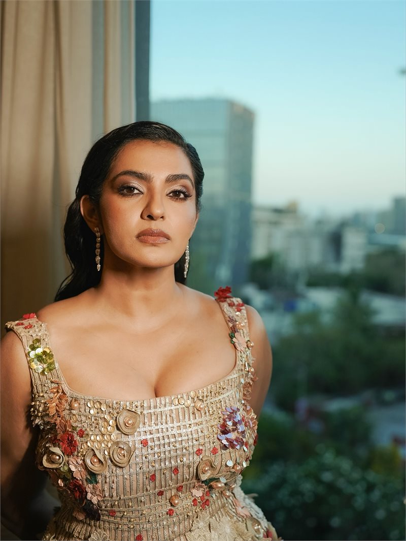 Checkout Parvathy Thiruvothu Gallery
