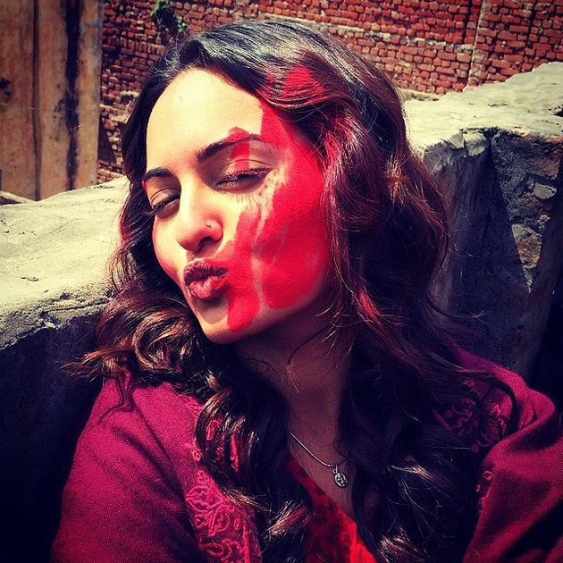 Selfie fanatics of Bollywood