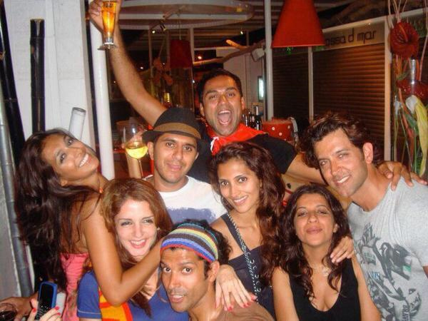 30 heart-warming pictures of Hrithik Roshan with his family & friends