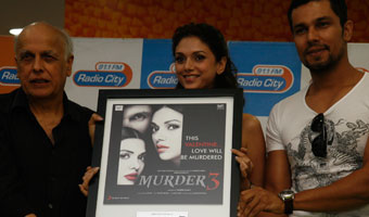 Vishesh revisits Arth with Murder 3: Mahesh Bhatt