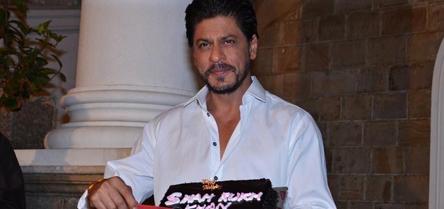 SRK turns 48, thanks fans for birthday wishes