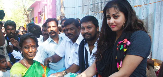 Namitha Flood Relife Help in Tiruvotriyur