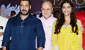 PRDP Cast Celebrates Diwali With Dharavi Rocks Band - Prem Ratan Dhan Payo Event Photos