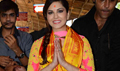 Sunny Leone Visits Siddhivinayak Temple To Seek Blessings For KKLH - Kuch Kuch Locha Hai Event Photos