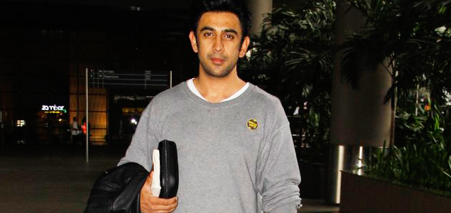 Amit Sadh snapped at the airport