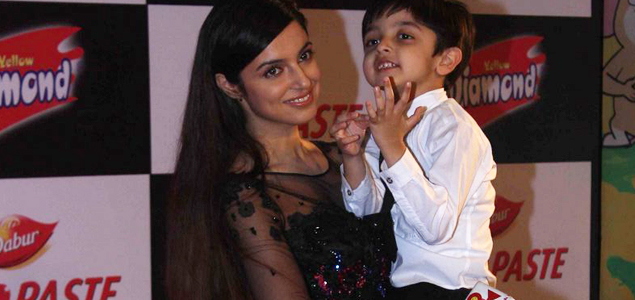 Divya Khosla Kumar grace the Nickelodeon Kids' Choice Awards 2016