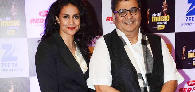 Gul Panag and Subhash Ghai at radio mirchi awards night