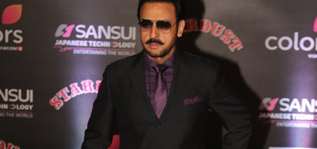Gulshan Grover at Sansui Stardust Awards Red Carpet