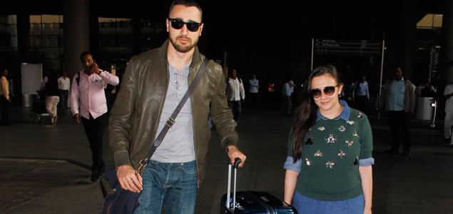 Imran Khan and Avantika Malik Khan snapped at the airport