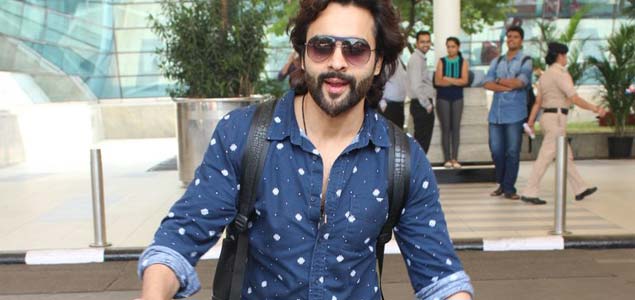 Jackky Bhagnani snapped at Domestic Airport