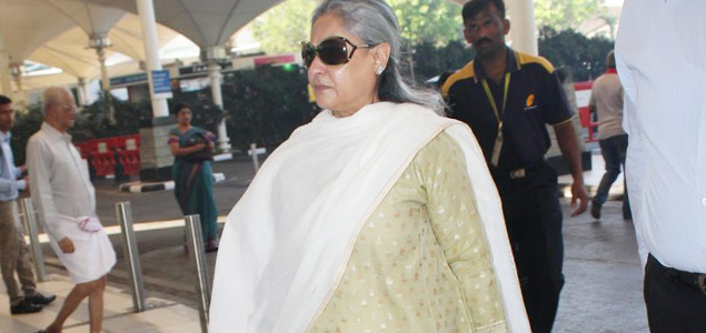 Jaya Bachchan Snapped At Domestic Airport