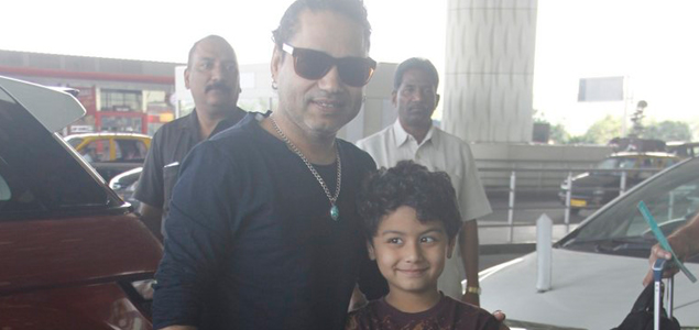 Kailash Kher snapped at the airport