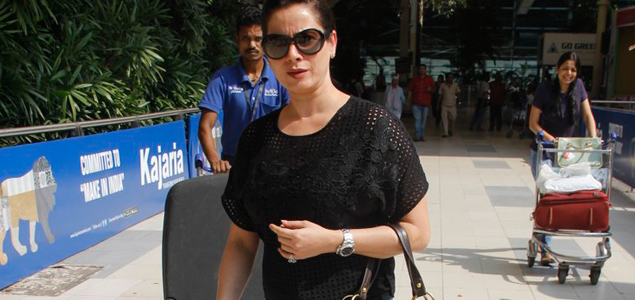 Neelam Kothari snapped at airport