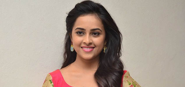 Sri Divya at Kashmora Promotions