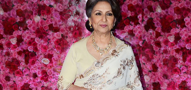 Sharmila Tagore grace 'Lux Golden Rose Awards 2016' in Mumbai