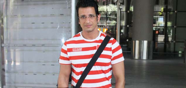 Sharman Joshi snapped at airport