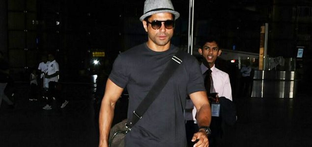 Farhan Akhtar snapped at the airport