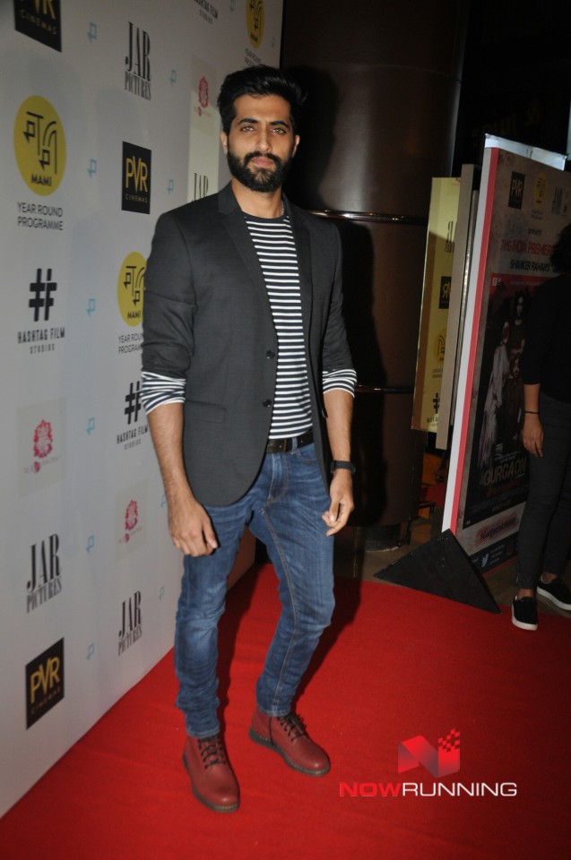 Checkout Akshay Oberoi Gallery