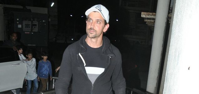 Hrithik Roshan, Sussanne Roshan and their kids arrive for the screening of Wonder Woman at PVR Juhu