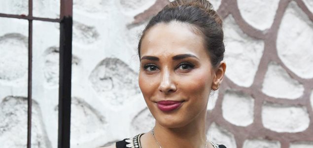 Iulia Vantur snapped in Bandra