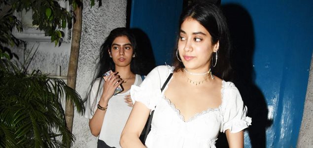 Jhanvi Kapoor and Khushi Kapoor snapped post dinner at Olive in Bandra