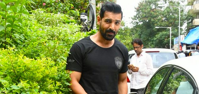 John Abraham snapped post salon session in Bandra