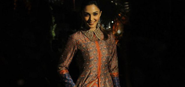 Kiara Advani walk the ramp at Lakme Fashion Week 2017 – Day 5