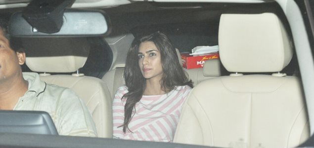 Kriti Sanon snapped at Sunny Super Sound