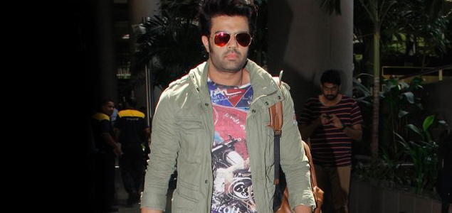 Manish Paul snapped at the airport