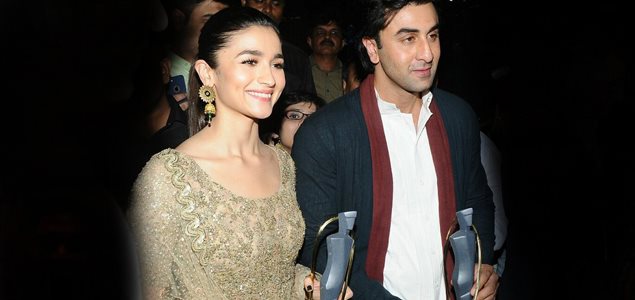 Ranbir Kapoor and Alia Bhatt grace the Lokmat Maharastrian of the Year awards