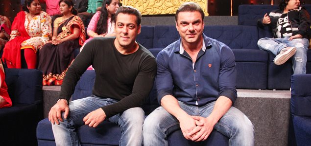 Salman Khan and Sohail Khan promote 'Tubelight' on Sa Re Ga Ma Pa Li'l Champs