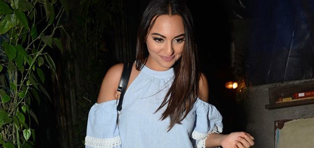 Sonakshi Sinha snapped post her dinner at Pali Village Cafe