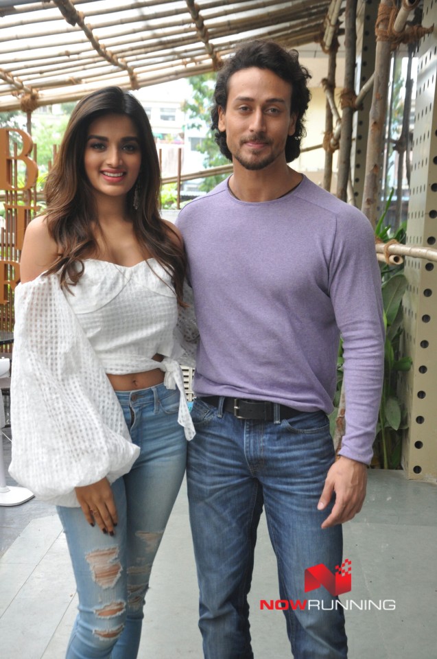 Tiger-Nidhhi-Snapped-Munna-M-Promotion-3.jpg