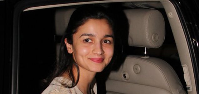 Alia Bhatt snapped post her salon session at B'Blunt