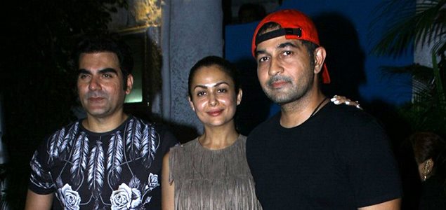 Arbaaz Khan, Amrita Arora & Shakeel Ladak snapped post dinner at Olive