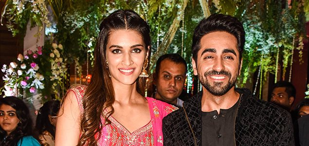 Ayushmann Khurrana and Kriti Sanon gatecrash a wedding to promote their film Bareilly Ki Barfi