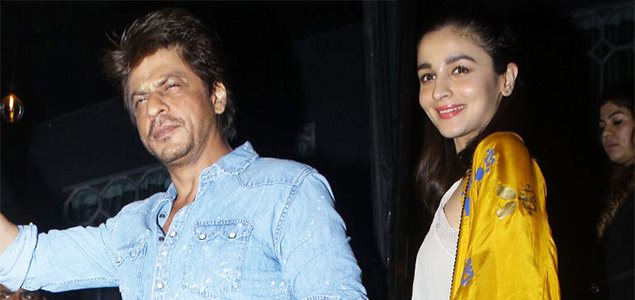 Imtiaz Ali's birthday bash at Korner House with Shahrukh, Ranbir, Alia and Deepika