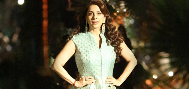 Juhi Chawla walk the ramp at Lakme Fashion Week 2017 – Day 5